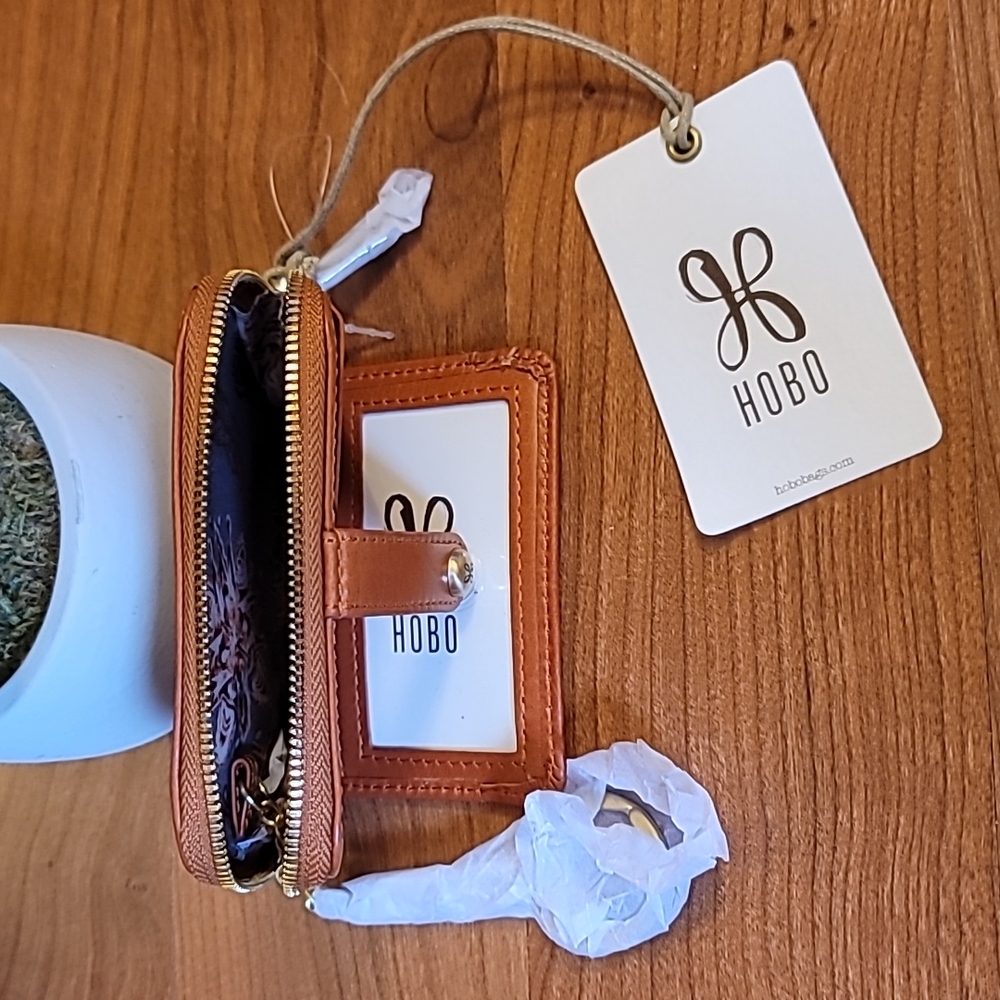 HOBO Katya Amber Leather Credit Card Holder - Picture 5 of 5